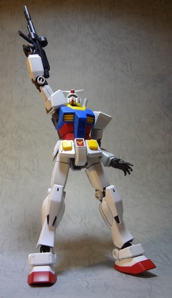 バンダイ HGUC RX-78-2 ガンダム(新生REVIVE版)