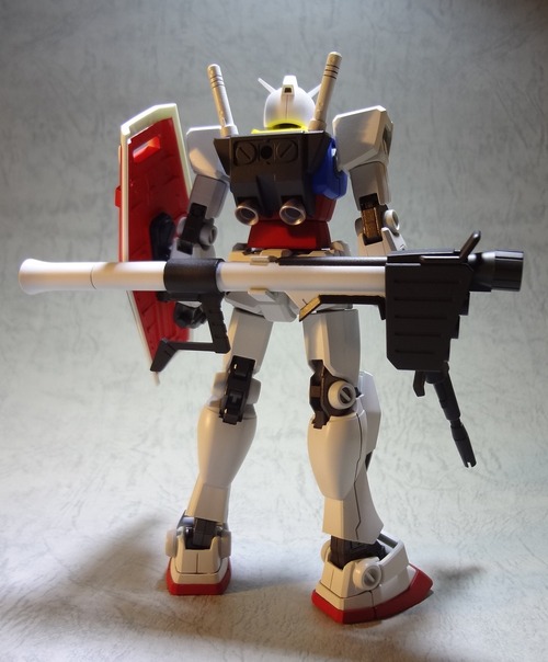 バンダイ HGUC RX-78-2 ガンダム(新生REVIVE版)
